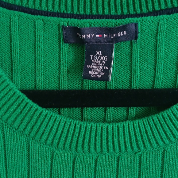 Tommy Hilfiger Green Sweater with White Logo - Picture 2 of 9